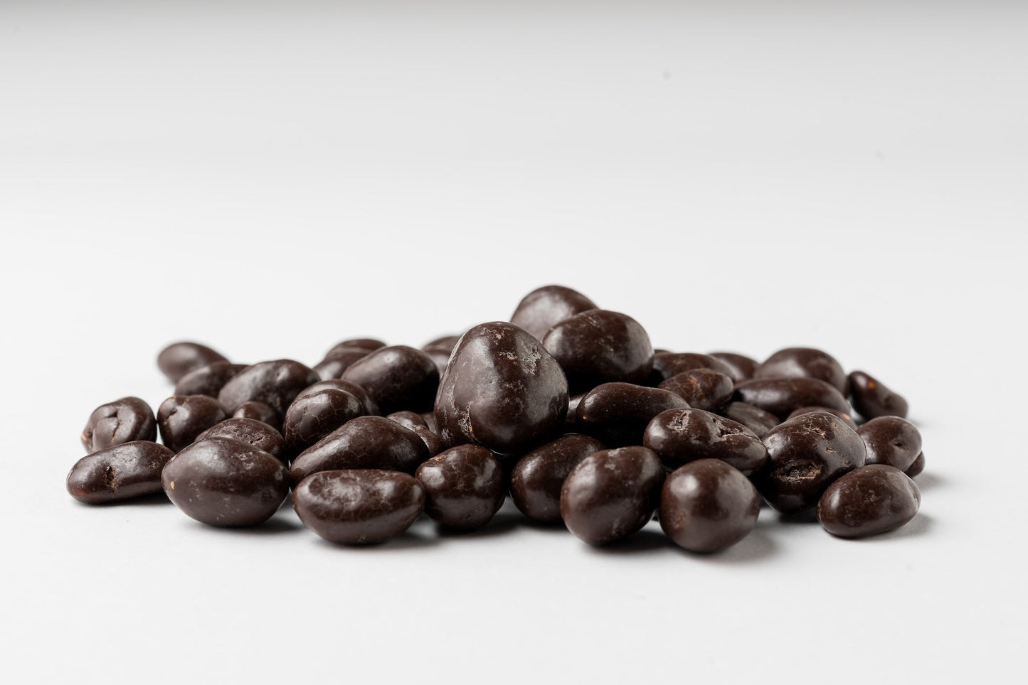 Peanuts in dark chocolate 50g